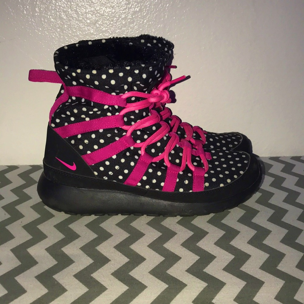 Nike winter boots